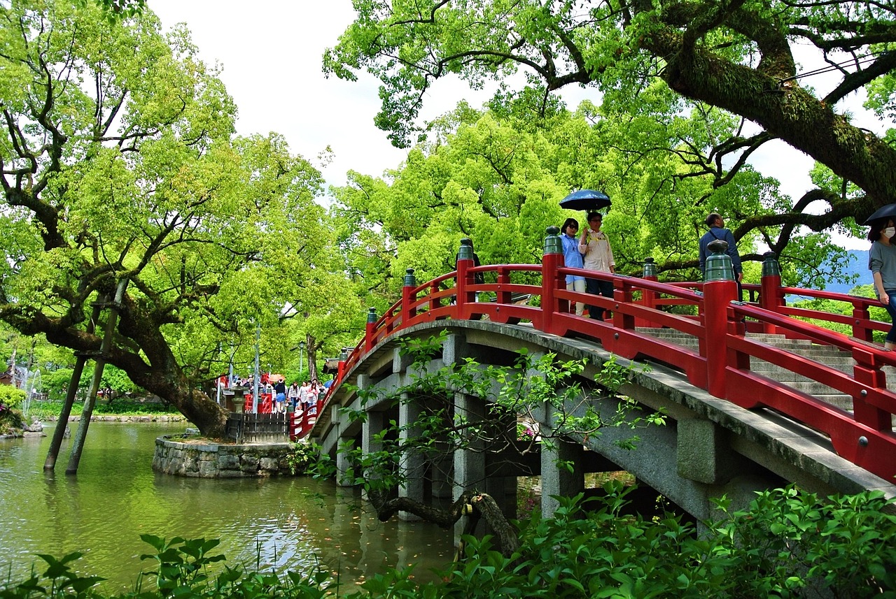 福岡の温泉で女子ウケする施設はどこですか？
